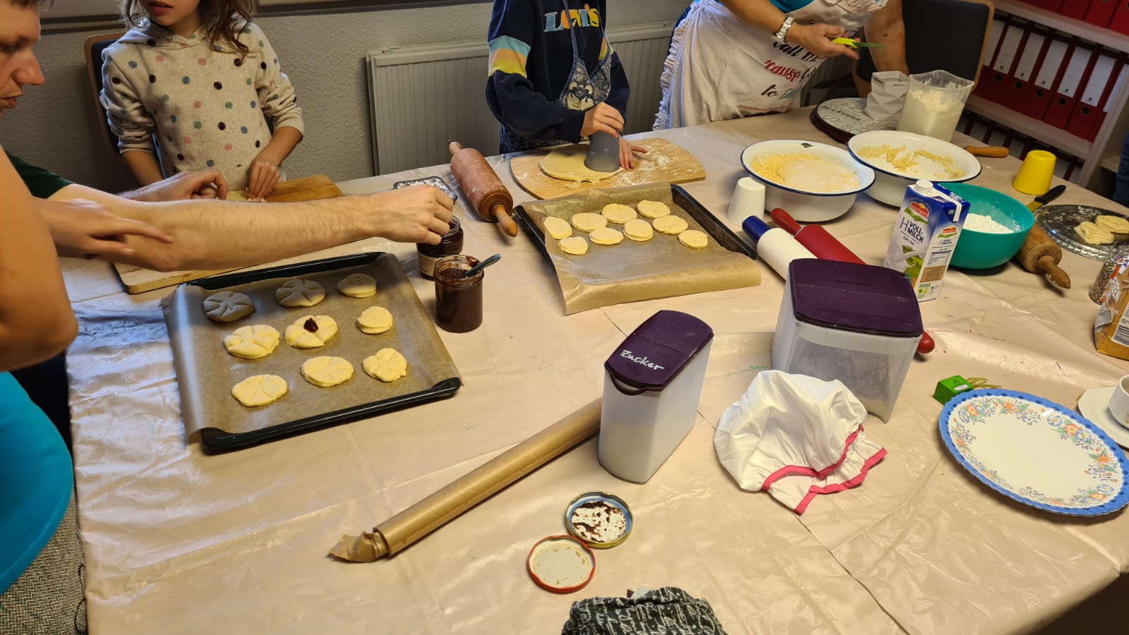 Reformationsbrötchen backen